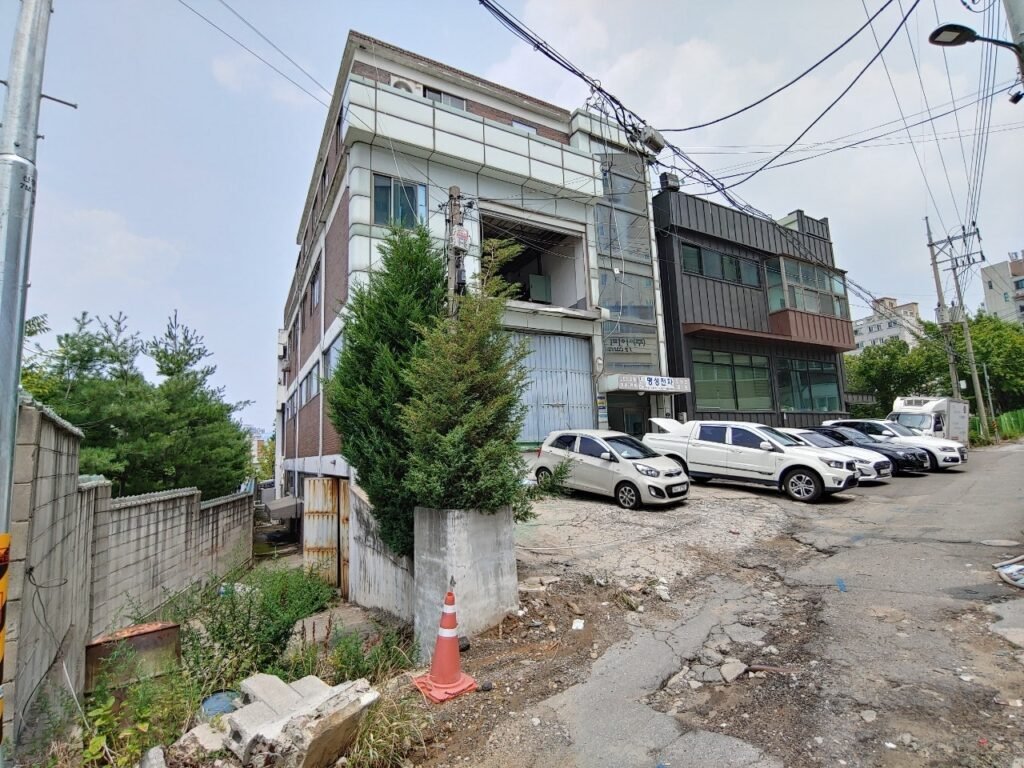 리모델링 공사 전 건물 외관
